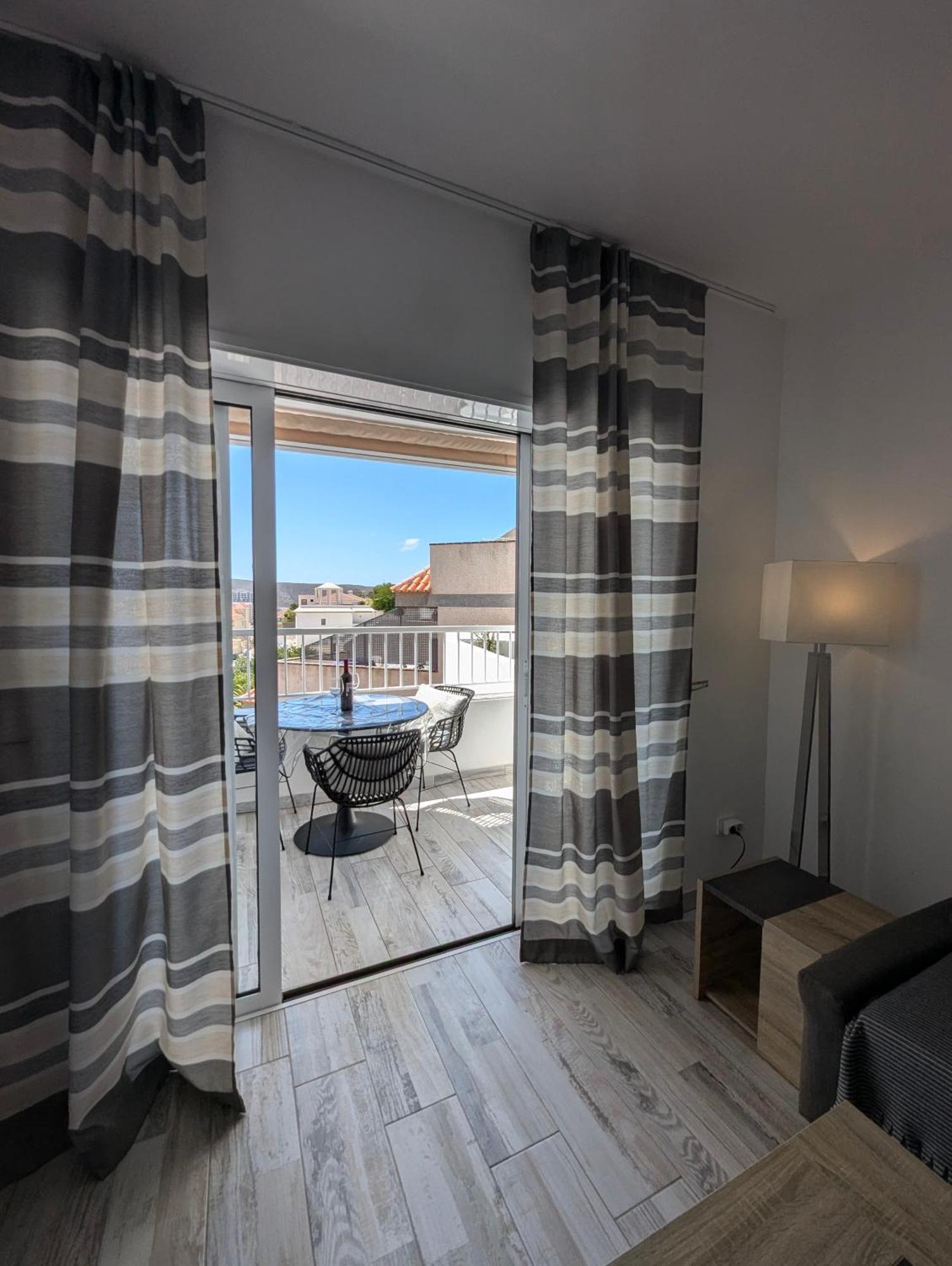 Cozy Apartment In Los Cristianos Guincho  Екстер'єр фото